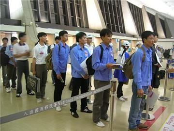 Mẫu Hợp đồng cung ứng lao động mới nhất và hướng dẫn chi tiết