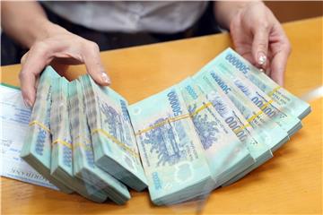 Lao động cao tuổi khi nghỉ việc không được lấy 2 khoản tiền sau